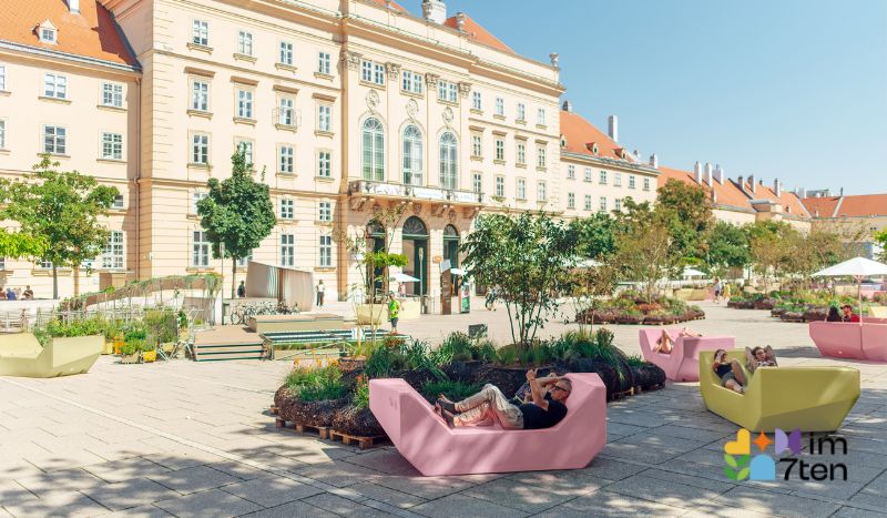 Enzis im MQ 2026: Sodazitrongelb und Punschkrapferlrosa, © Foto: MQ/bereitgestellt