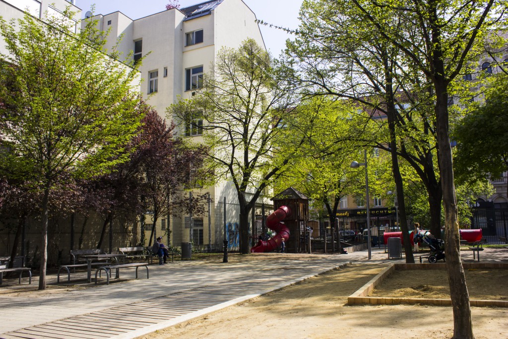 karl farkas park tag am neubau