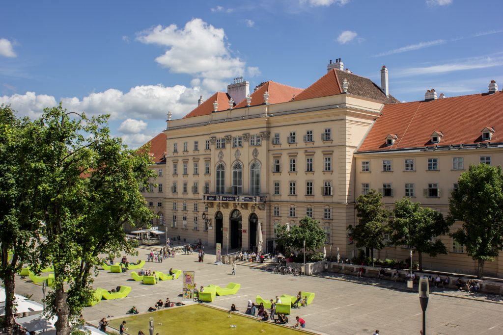 Café Leopold