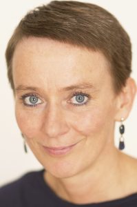 Atma Pöschl ist Coach für erfüllte Sexualität und coacht im 7. Bezirk in Wien.
