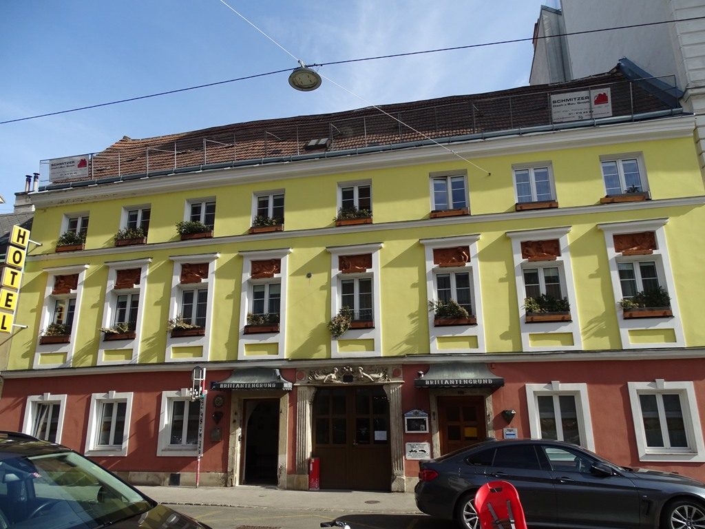 Bandgasse 4, Hotel am Brillantengrund