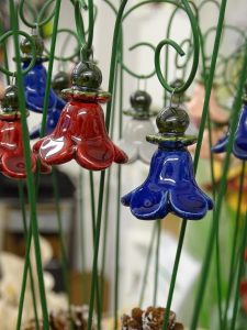 Handgemachte Keramikblumen in Wien kaufen: NaturoTheke