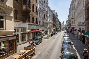 Kirchengasse Richtung Mariahilfer Strasse 1070 Wien