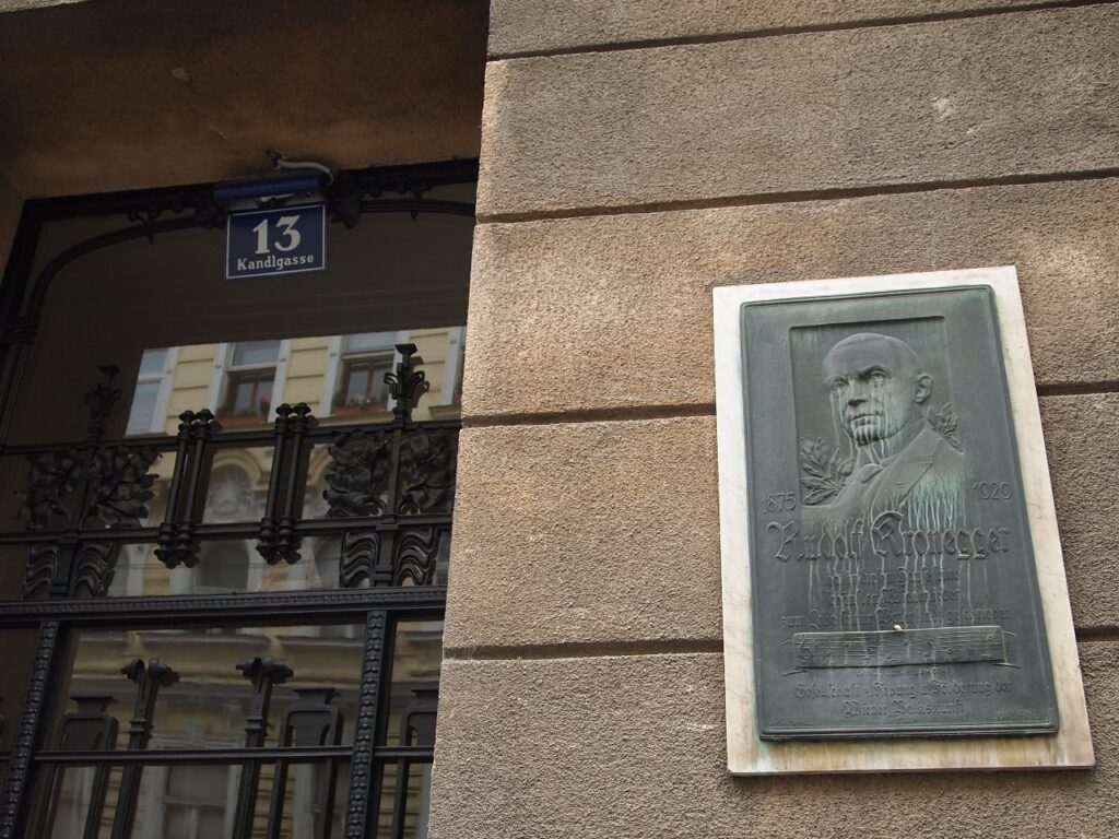 Gedenktafel für Rudolf Kronegger in der Kandlgasse 13, 1070 Wien