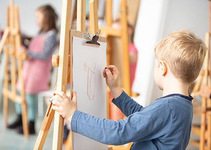 Tag der offenen Tür im Studio Linea - Kinder zeichnen