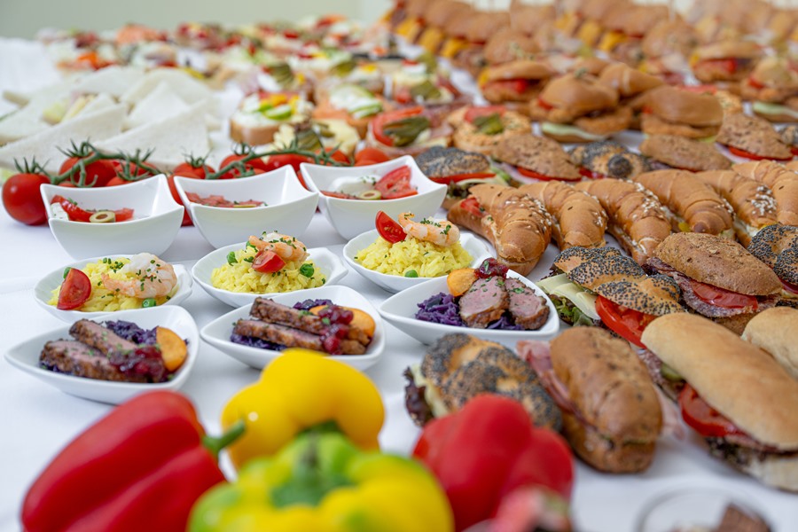 Buche ein Catering von froemmel für private Feiern oder Firmenevents in Wien.