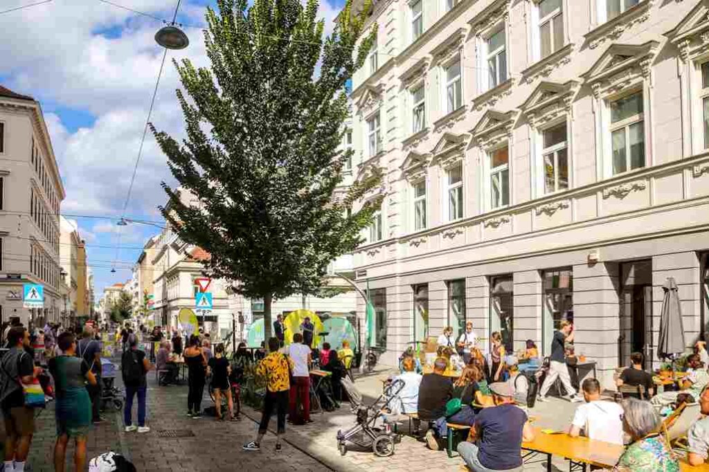 Besuche die Literaturmeile in der Zieglergasse im September. Foto: © Christian Fürthner
