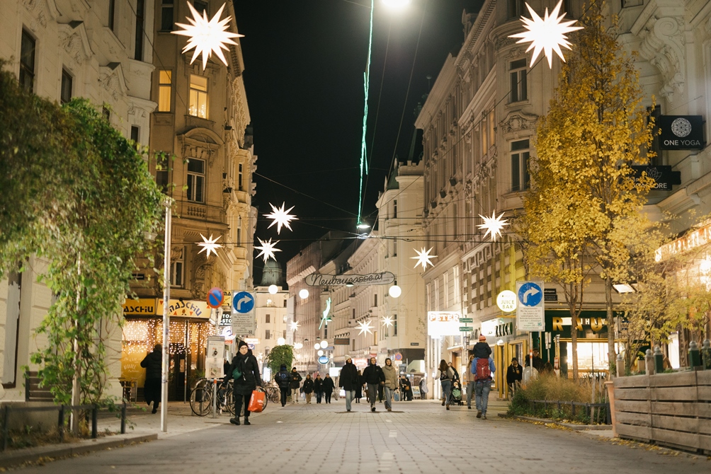 An den Adventsamstagen wird der 13A umgeleitet. © Lukas Fuchs