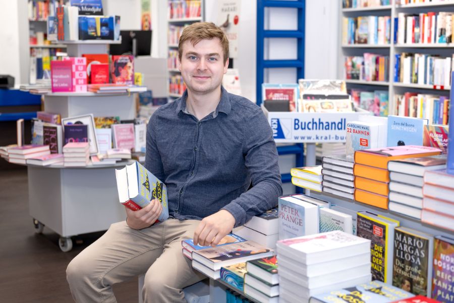 Joseph Ivancich von der Buchhandlung Kral
