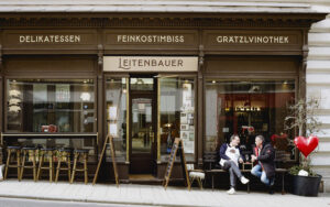 Leitenbauer Delikatessen, Neubaugasse 71, 1070 Wien, bietet Feinkost vom Feinsten. Foto: © Hans Schubert