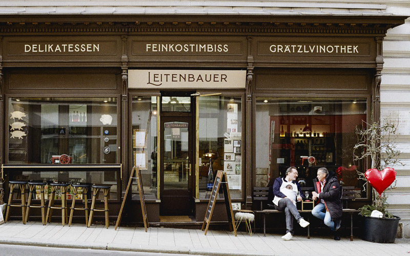 Leitenbauer Delikatessen, Neubaugasse 71, 1070 Wien, bietet Feinkost vom Feinsten.