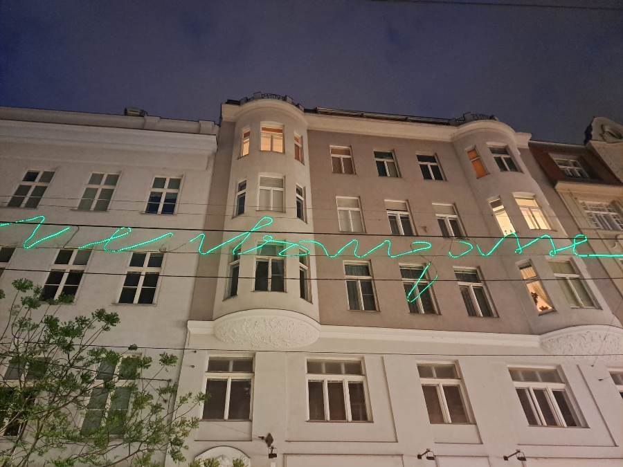 Neubau leuchtet: Eine nächtliche Entdeckungstour durch die Gassen zeigt besondere Plätze im 7. Bezirk. © Verena Lukanz