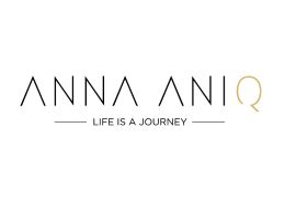 ANNA ANIQ Logo mit dem Slogan "Life is a journey"