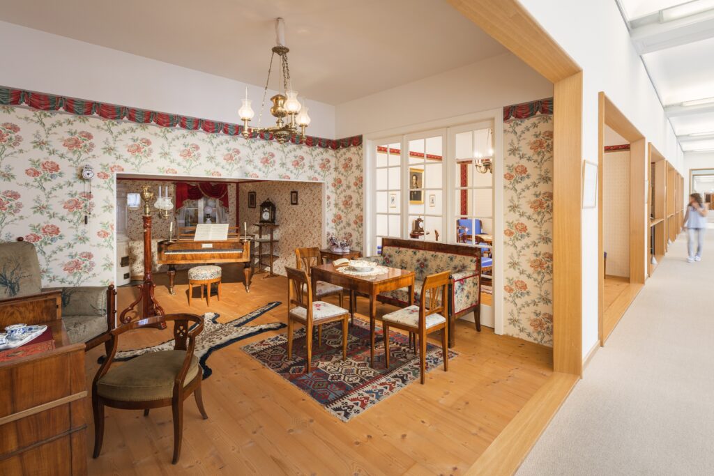 Möbelmuseum Wien, Biedermeierkoje
© Schloss Schönbrunn Kultur- und Betriebsges.m.b.H., Severin Wurnig