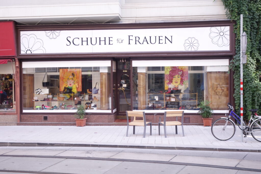 Bei Schuhe für Frauen in der Neubaugasse 44, 1070 Wien, findet ihr hochwertige Damenschuhe aus europäischen Manufakturen. © Gertraud Buxhofer