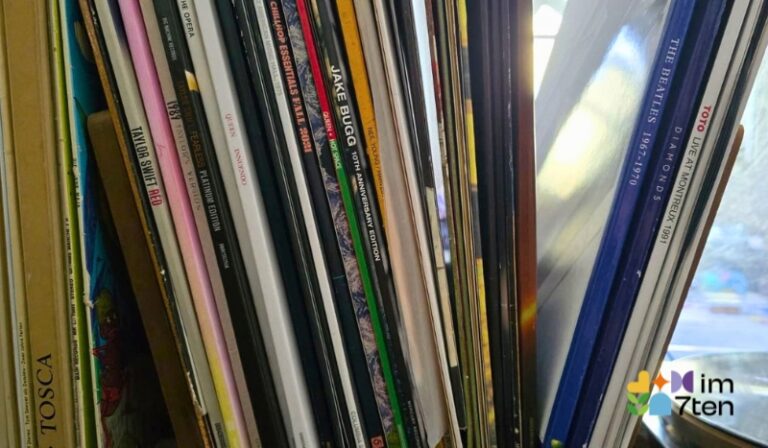 Entdecke Plattengeschäfte in Wien, mit toller Vinyl-Auswahl. Foto: © Veronika Fischer