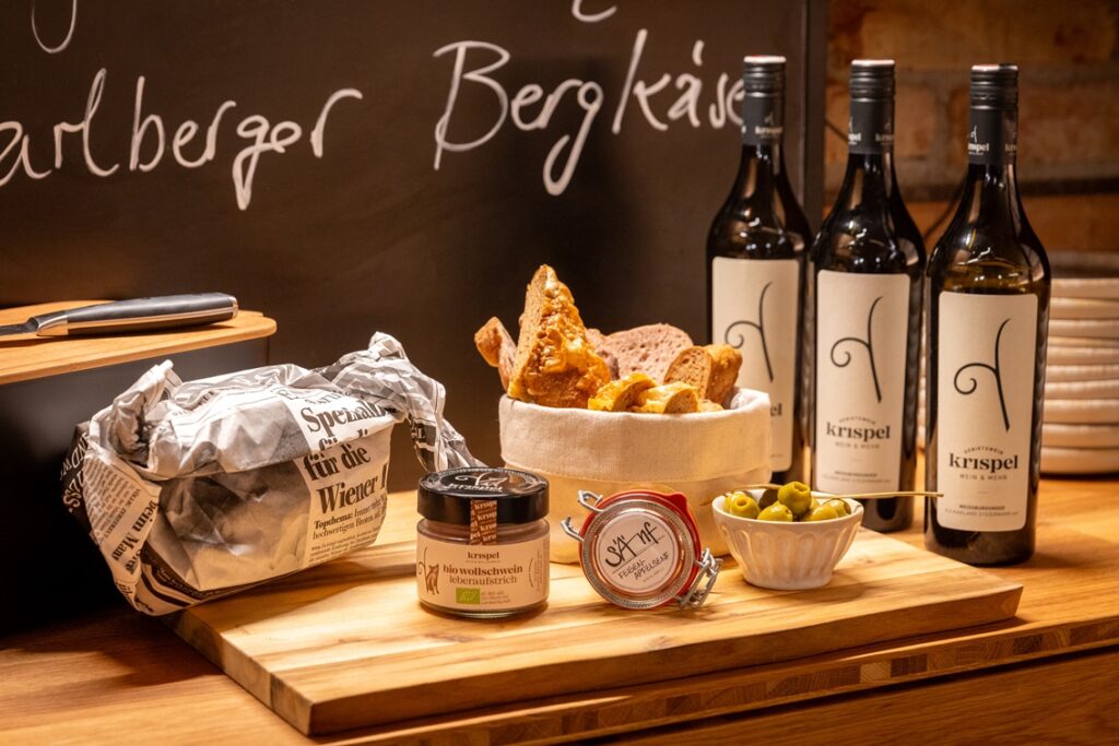 Im ABGANG Wine Club kann man auch kulinarisch genießen.
