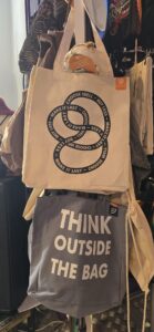 Die Goodbag gibt es im Aurinshop, Kirchengasse 25, 1070 Wien, mit verschiedenen Motiven. Foto: Veronika Fischer